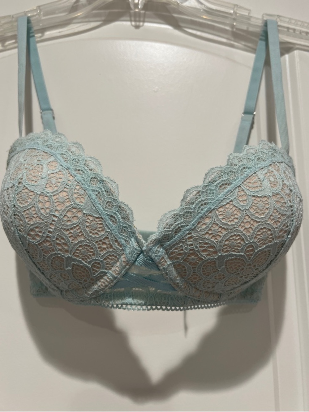 Victoria's Secret Dream Angels Lace Wireless Demi Bra in Light Aqua 32D